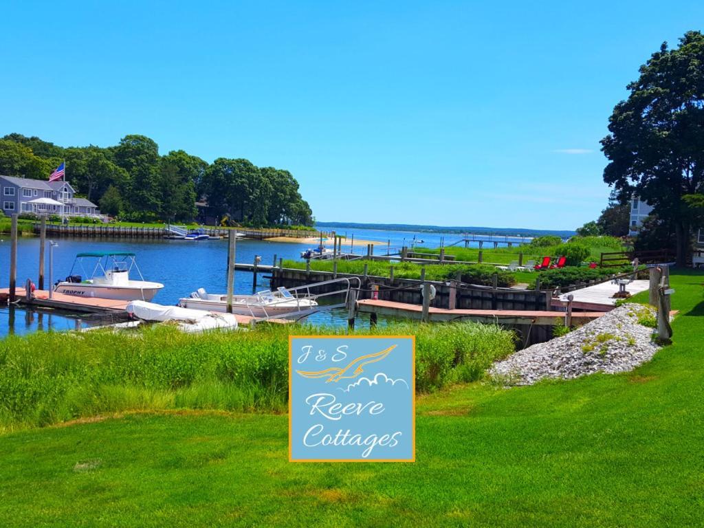 Premier Waterfront Cottage 2 Riverhead Exterior photo